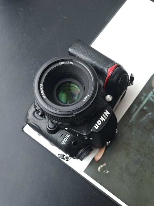 *READ* Used Nikon D7000 with Nikon AF-S Nikkor 50mm F1.8 G Digital Camera [No charger]