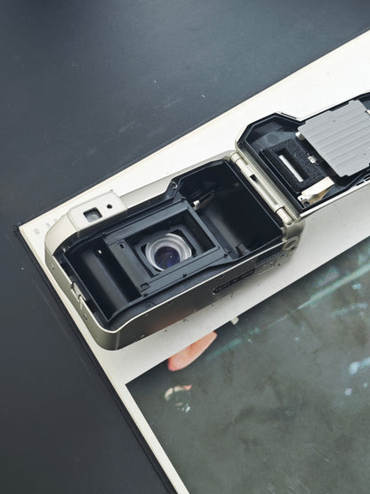 Minolta 110 Zoom Date