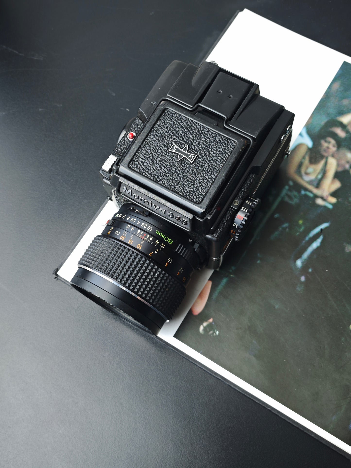 Mamiya M645 1000S with Mamiya-Sekor C 80mm F1.9