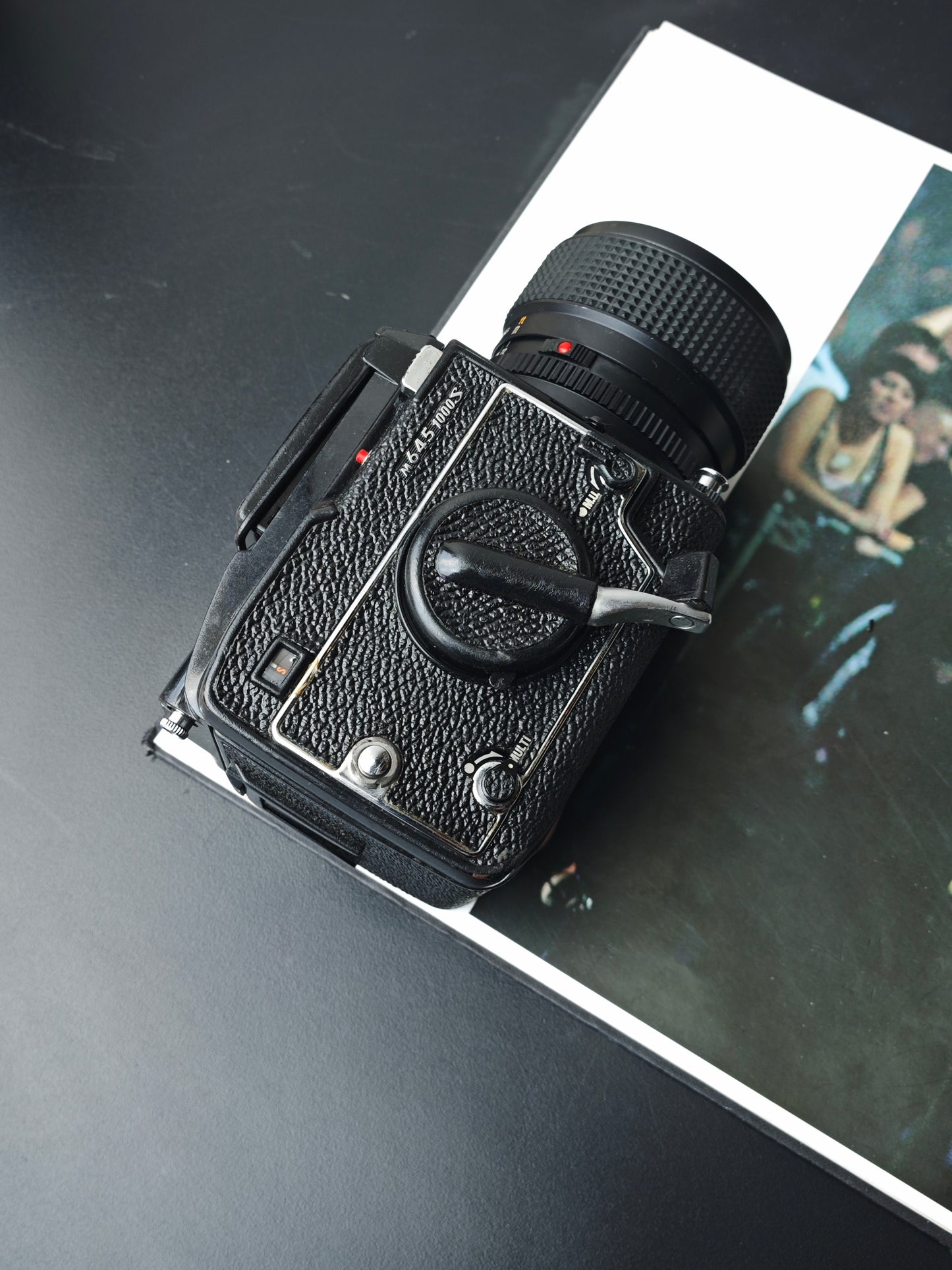 Mamiya M645 1000S with Mamiya-Sekor C 80mm F1.9