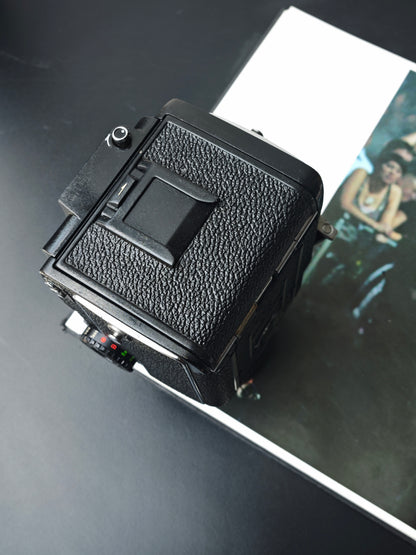 Mamiya M645 1000S with Mamiya-Sekor C 80mm F1.9