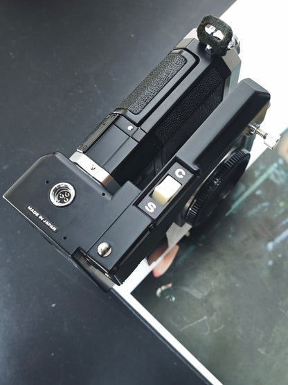 *READ* Nikon F Apollo Eye Level with Motor Drive Nikon F-36