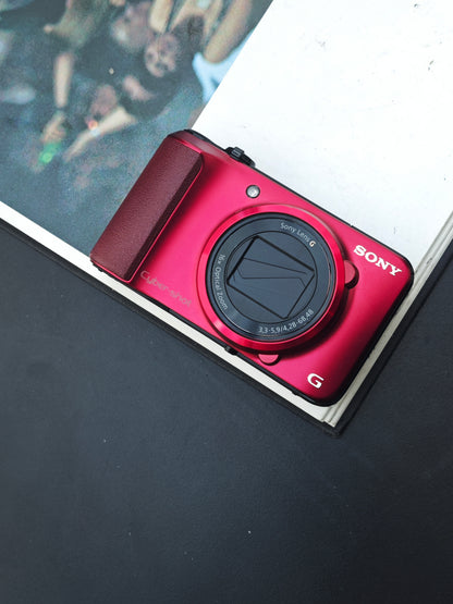*READ* Used Sony Cyber-shot DSC-HX10V red Digital Camera [JPN only, No charger]
