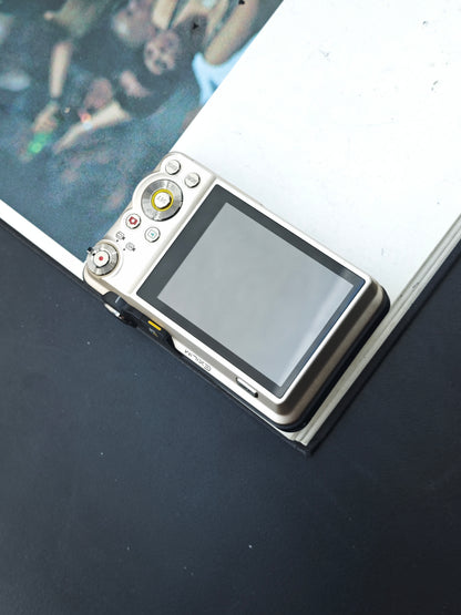 *READ* Used Casio EXILIM EX-FC150 Digital Camera [No charger]