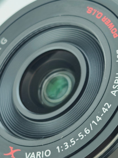 *READ* Panasonic Lumix G X Vario 14-42mm 14-42mm F3.5-5.6 ASPH. POWER O.I.S. [M4/3 mount]