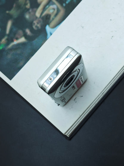 Used Casio EXILIM EX-Z800 silver Digital Camera [No charger]