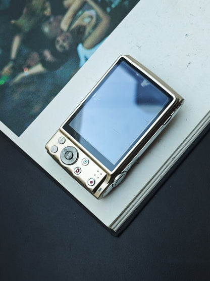 Used Casio EXILIM EX-Z400 gold Digital Camera [No charger]