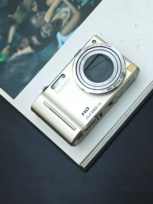 *READ* Used Panasonic Lumix DMC-TZ10 Digital Camera [JPN only, No charger]