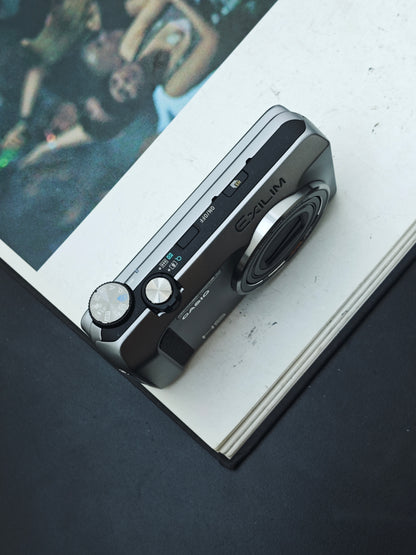 Used Casio EXILIM EX-ZR400 silver Digital Camera [No charger] #12010165A