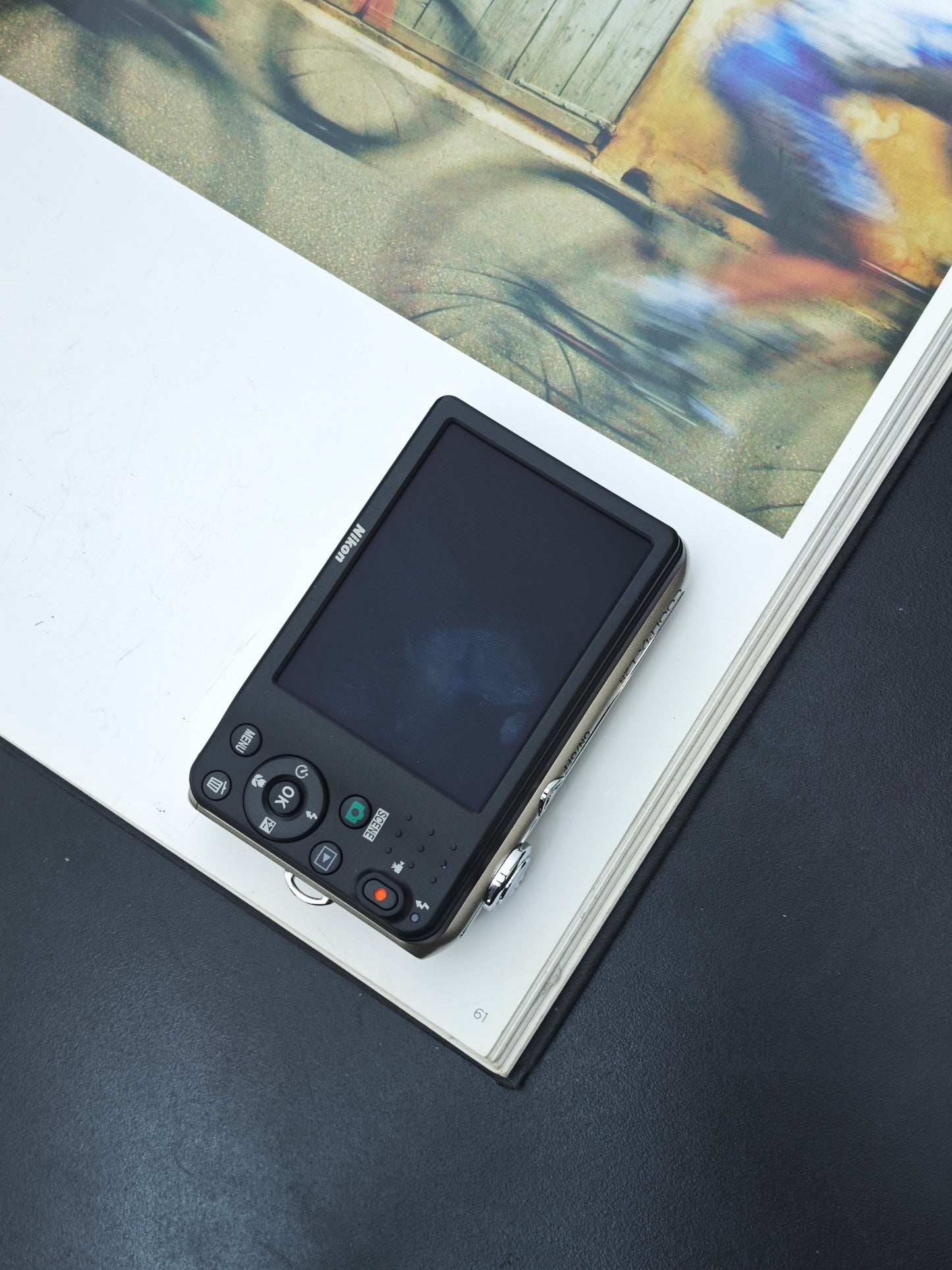 Used Nikon Coolpix L28 silver Digital Camera [with box]