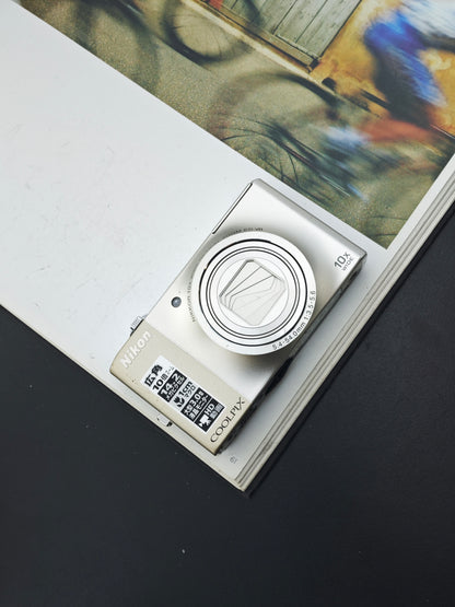 Used Nikon Coolpix S8000 silver Digital Camera [No charger]