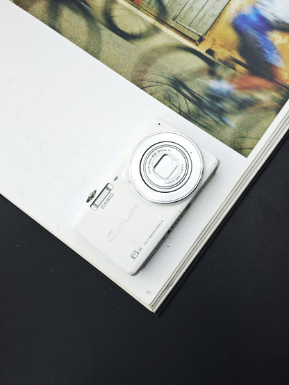 Used Casio EXILIM EX-ZS25 white Digital Camera #11014447A