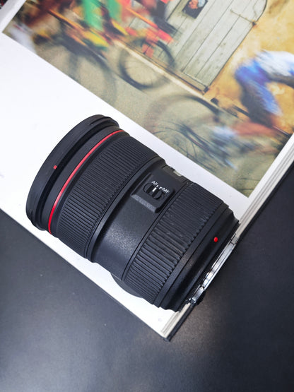 Canon Zoom Lens EF 24-70mm F2.8 L II USM