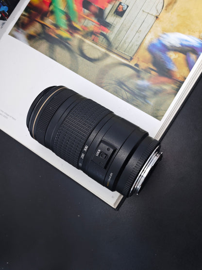 Canon Zoom Lens EF 70-300mm F4-5.6 IS USM