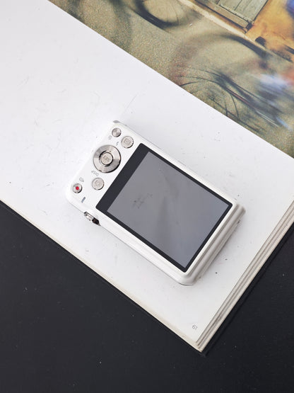 Used Casio EXILIM EX-ZS25 white Digital Camera #11013102A