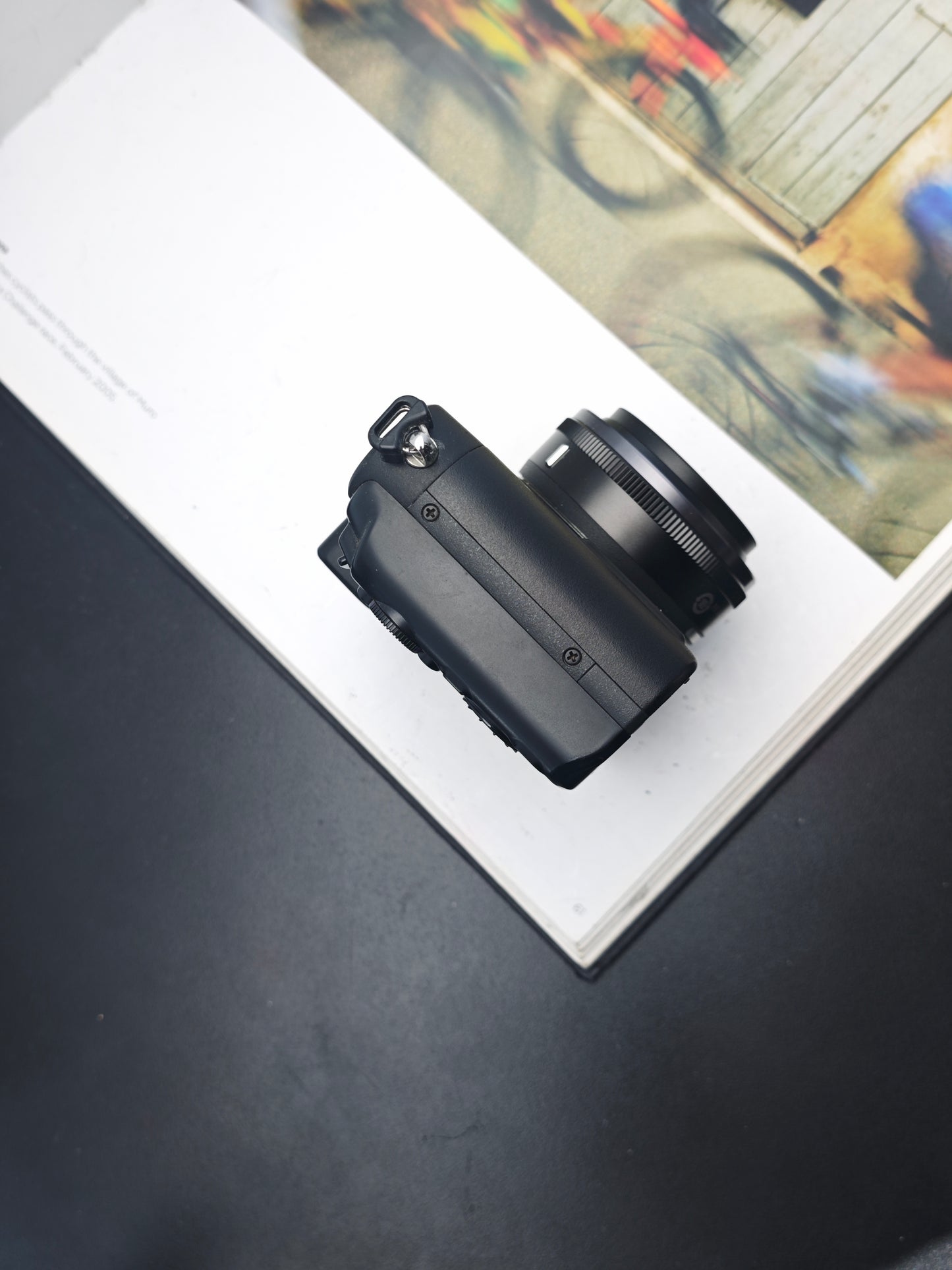 Used Nikon 1 V1 with 10mm F2.8 and 10-30mm F3.5-5.6 VR (+Speedlight SB-N5)