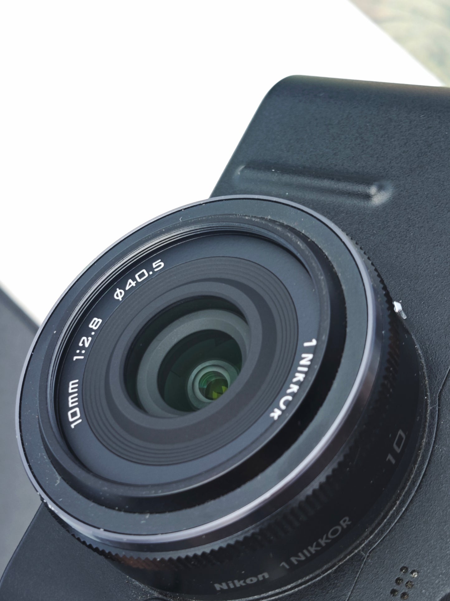 Used Nikon 1 V1 with 10mm F2.8 and 10-30mm F3.5-5.6 VR (+Speedlight SB-N5)