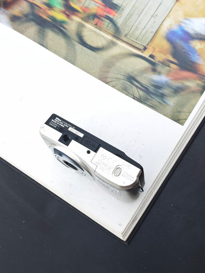 Used Nikon Coolpix L22 silver Digital Camera [with box]