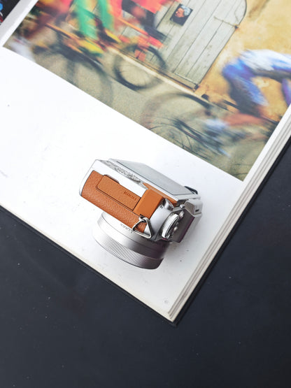 Used Panasonic Lumix DMC-GF7 with G Vario 12-32mm F3.5-5.6 [JPN only,No charger]