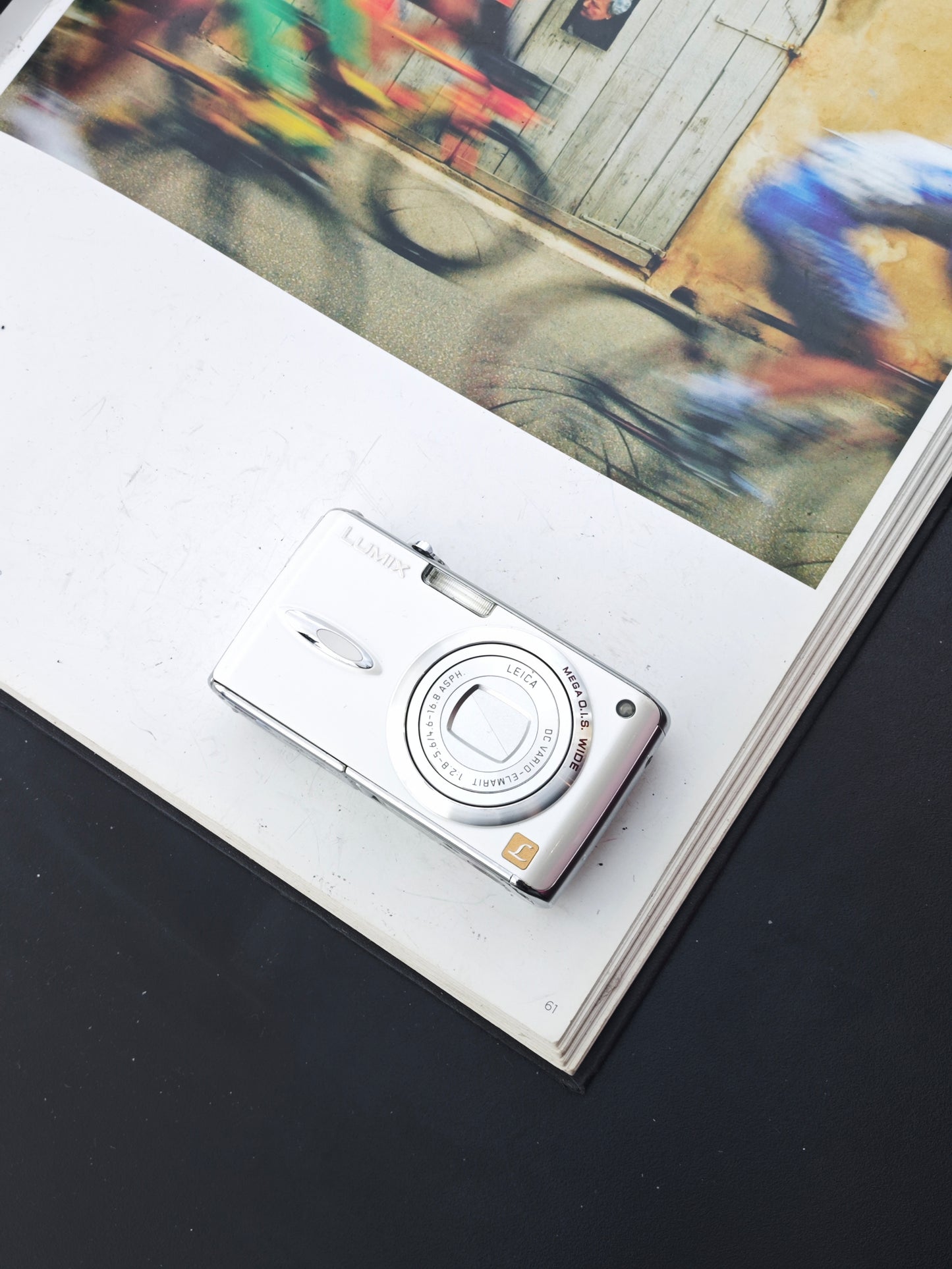 Used Panasonic Lumix DMC-FX01 white Digital Camera [No charger]