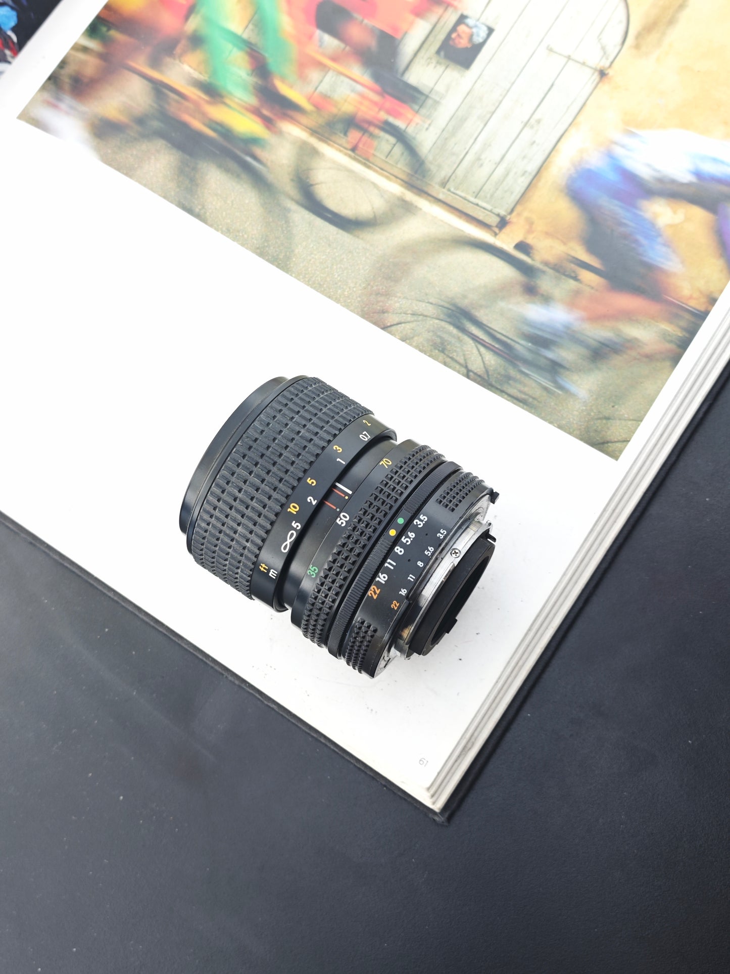 Nikon Zoom-Nikkor 35-70mm F3.5-4.8 Ai-S