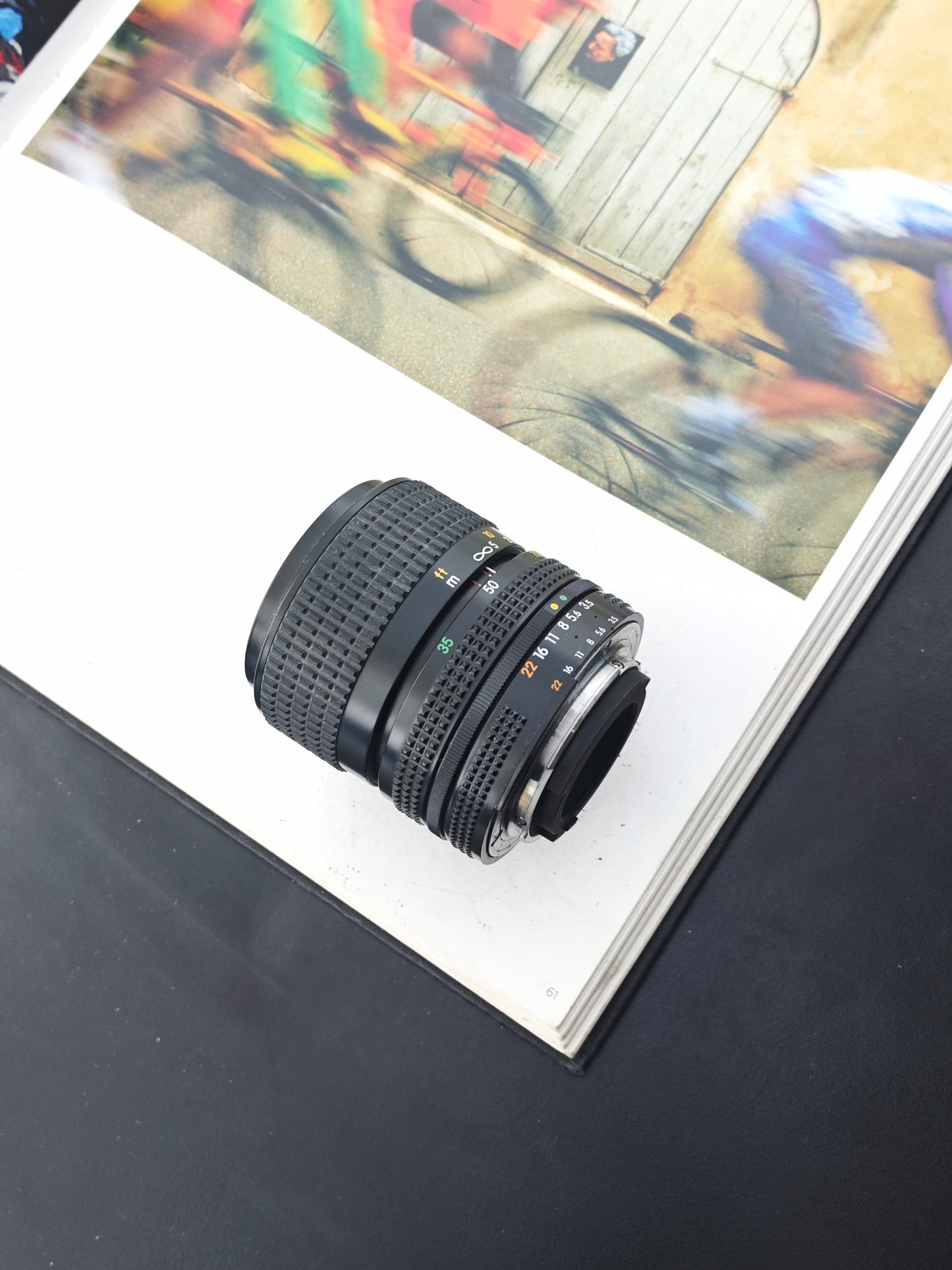 Nikon Zoom-Nikkor 35-70mm F3.5-4.8 Ai-S