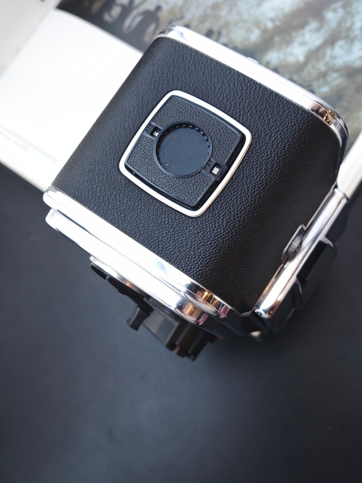 Hasselblad 500C/M with Carl Zeiss Planar 80mm F2.8 T* CF