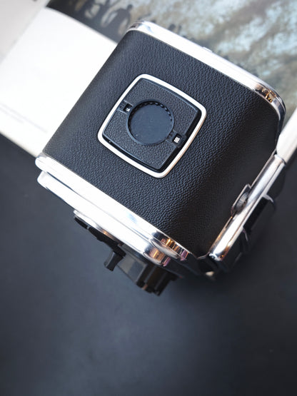 Hasselblad 500C/M with Carl Zeiss Planar 80mm F2.8 T* CF