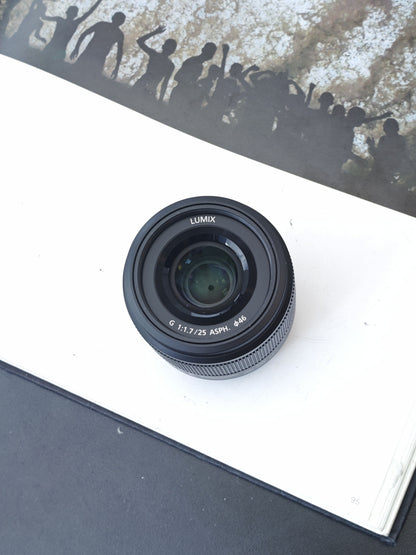Panasonic Lumix G 25mm F1.7 [M4/3 mount]