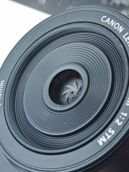 Canon Lens EF-M 22mm F2 STM