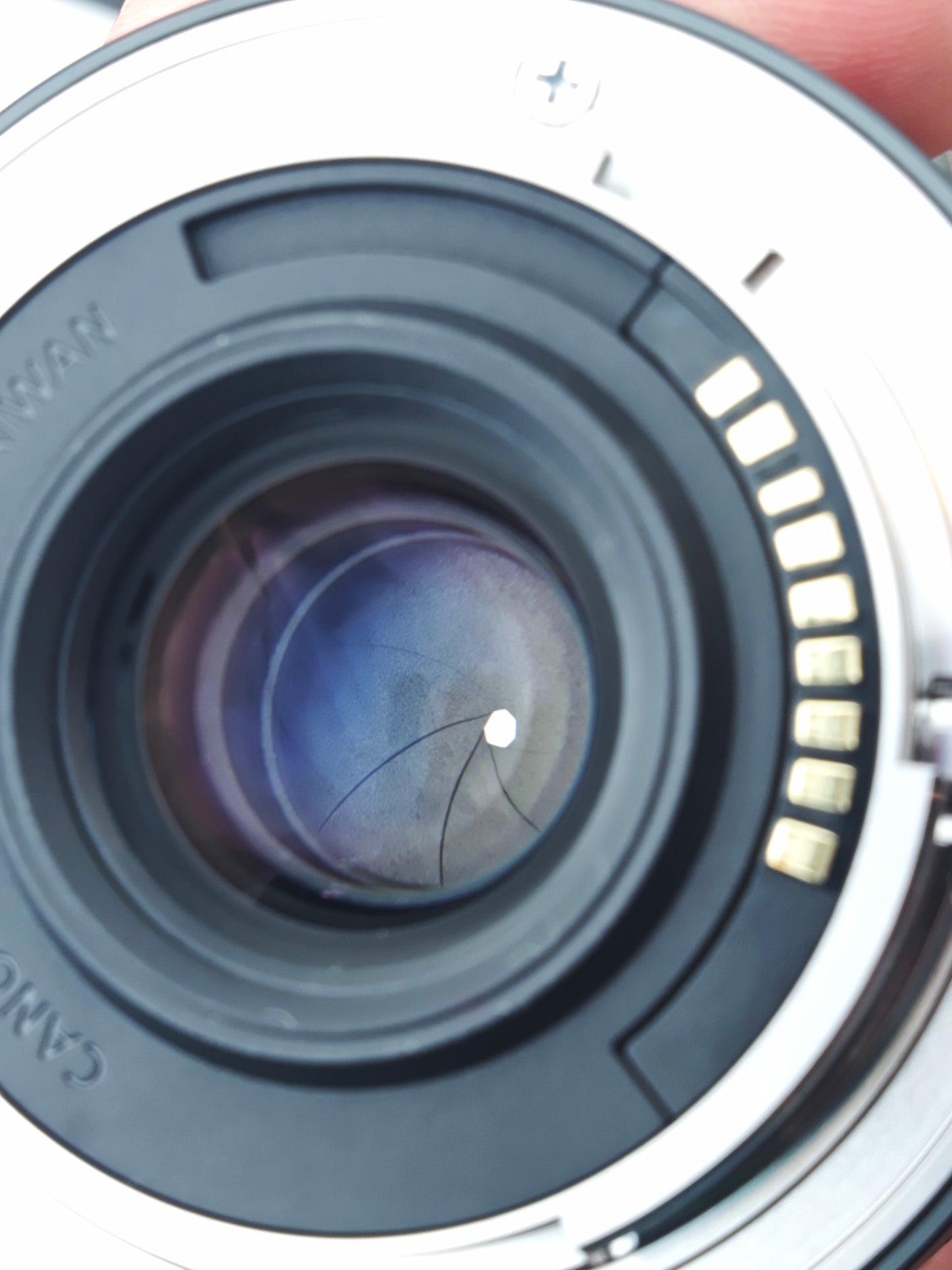 Canon Lens EF-M 22mm F2 STM