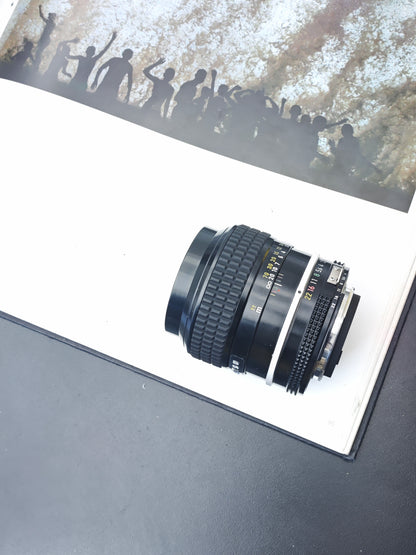 Nikon Nikkor 105mm F2.5 Ai
