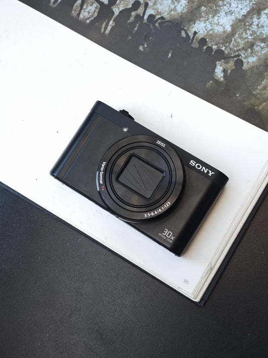 Used Sony Cyber-Shot DSC-WX500 Digital Camera [JPN only, No charger]