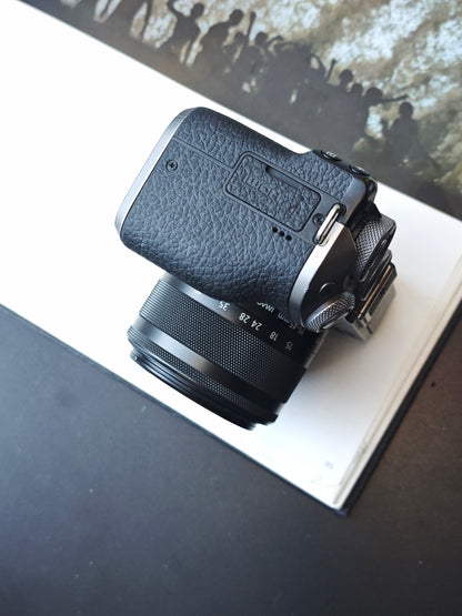 Used Canon EOS M6 Mark II with Zoom Lens 15-45mm F3.5-6.3 IS STM [No charger]