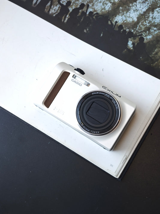 Used Casio EXILIM EX-ZR400 white Digital Camera [No charger] #10028284A