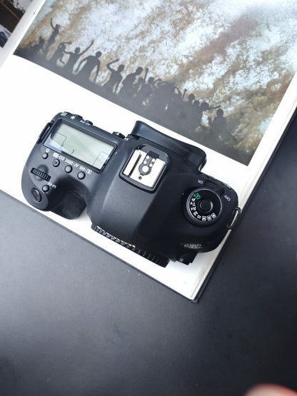 Used Canon EOS 5D Mark III body Digita Camera [with box] #041033001330
