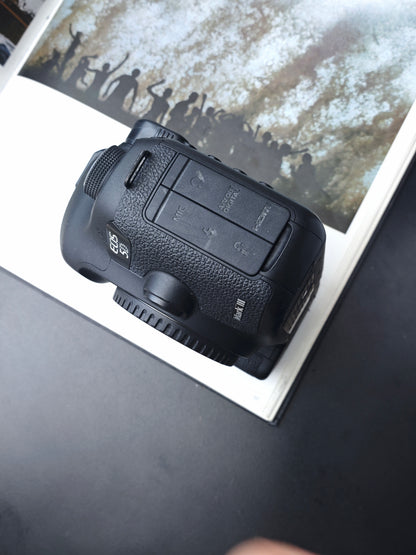 Used Canon EOS 5D Mark III body Digita Camera [with box] #041033001330