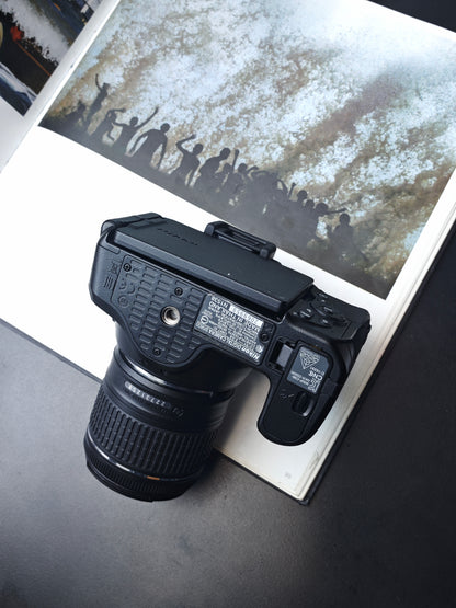 Used Nikon D5600 with Double Zoom Kit Digital Camera #2069959