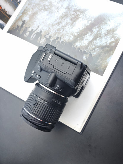 Used Nikon D5600 with Double Zoom Kit Digital Camera #2113668