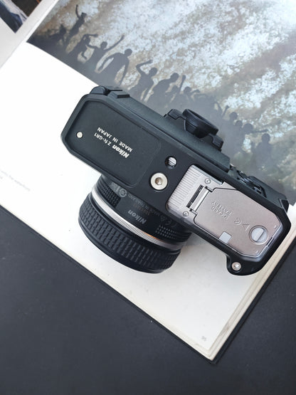 Used Nikon Zfc silver with 28mm F2.8 SE Digital Camera [No charger]
