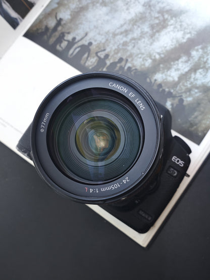 Used  Canon EOS 5D Mark II with Zoom EF 24-105mm F4 L IS USM Digital Camera [No charger]