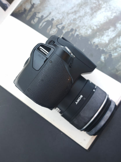 Used Sony α230 with DT 18-55mm F3.5-5.6 SAM [JPN only, no charger]