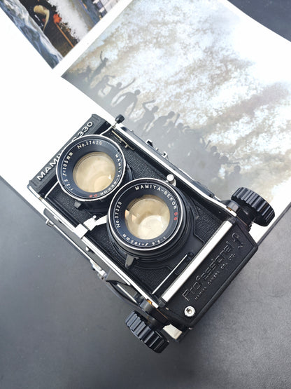 Mamiya C330 Professional F with Mamiya-Sekor DS 105mm F3.5