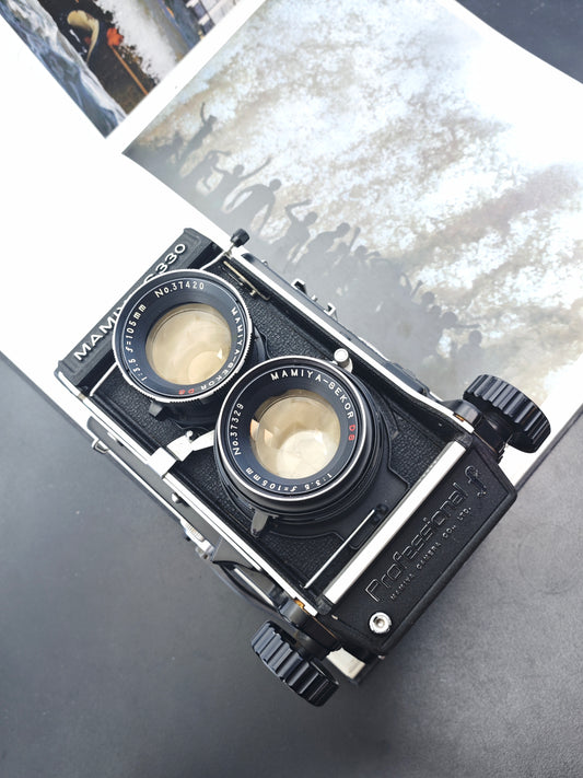 Mamiya C330 Professional F with Mamiya-Sekor DS 105mm F3.5