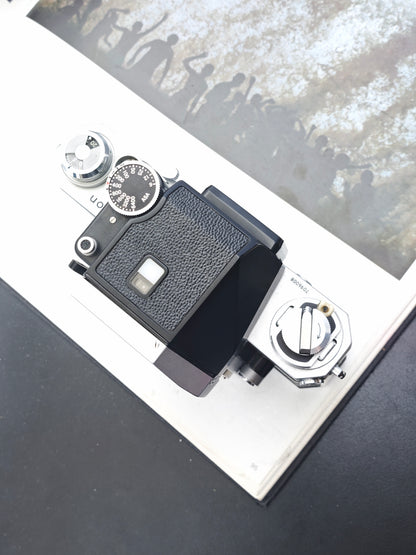 *READ* Nikon F Photomic body #7096008