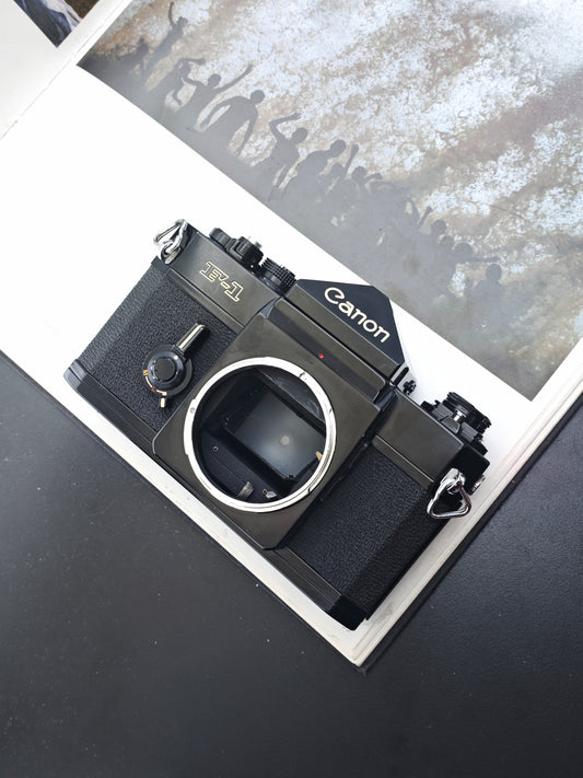 Canon F-1 body