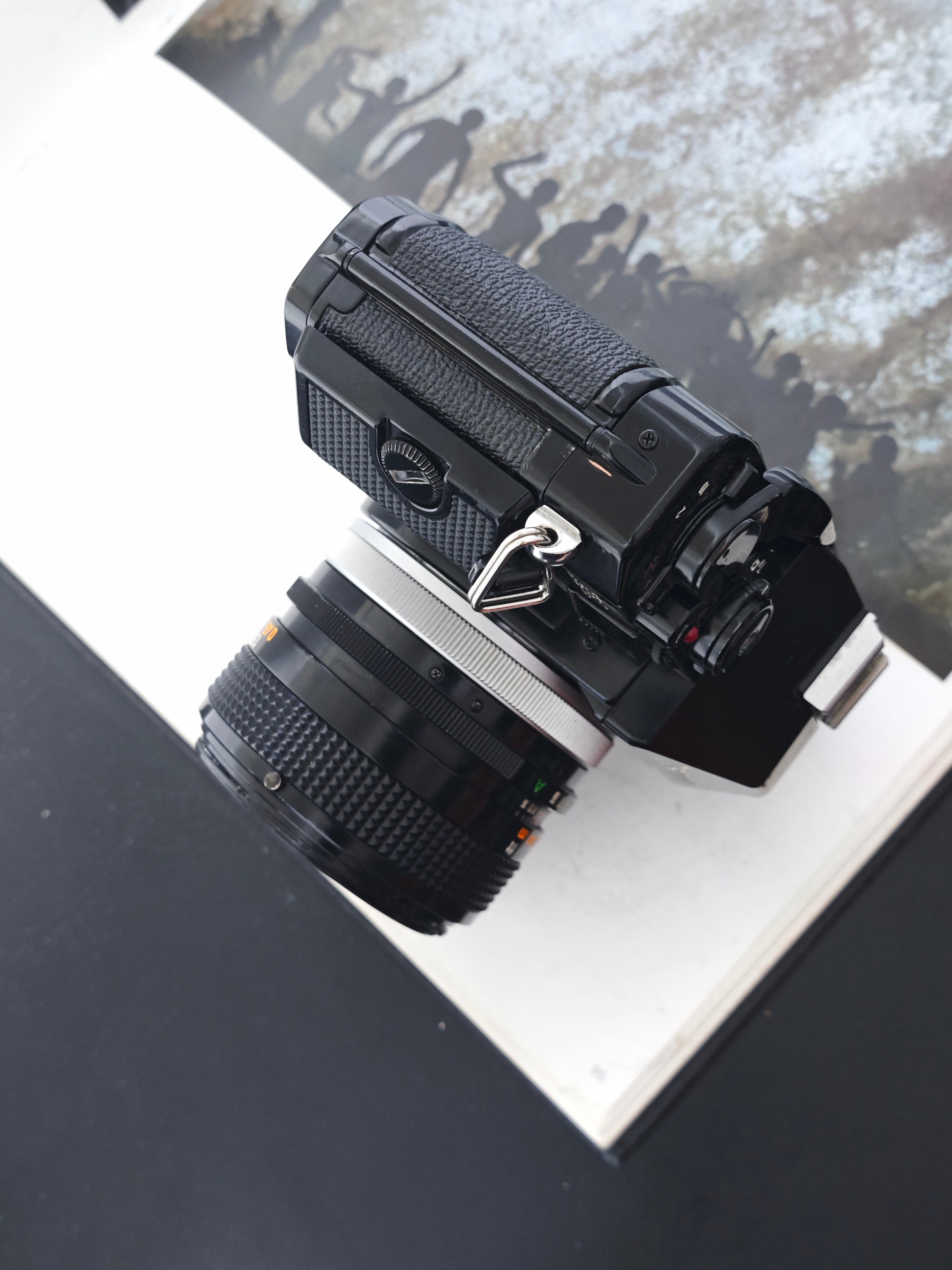 ストラップ付き Canon A-1 + 50mm f1.4 SSC S.S.C. Canon A-1 black with FD 50mm F1.4 S.S.C. – UNIT CAMERA SHOP | BKK