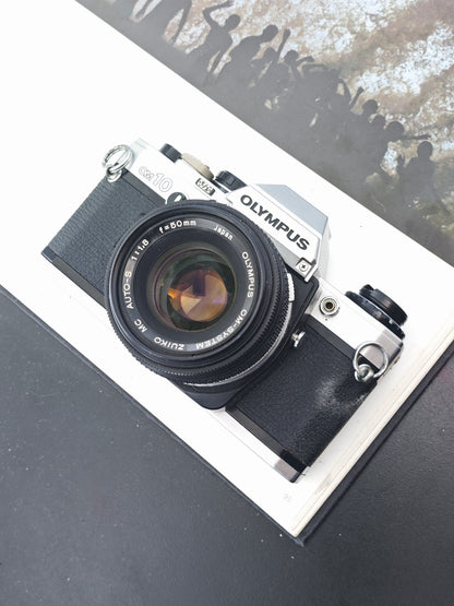 *READ* Olympus OM10 silver with OM-System Zuiko MC 50mm F1.8