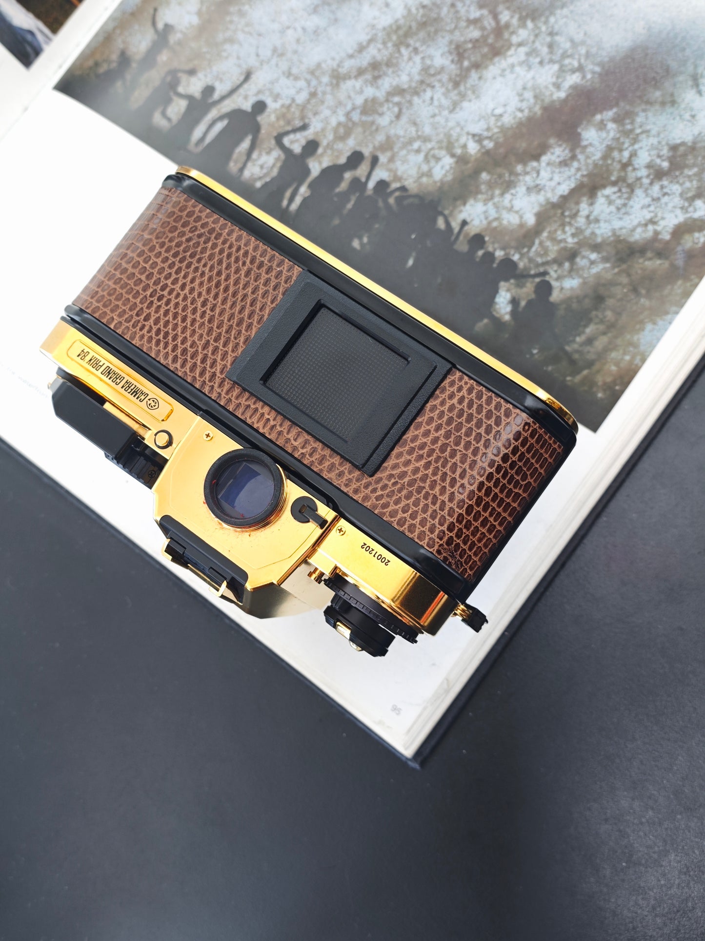 Nikon FA Gold with Nikkor 50mm F1.4 Ai-S gold [Limited to only 2,000 sets worldwide]