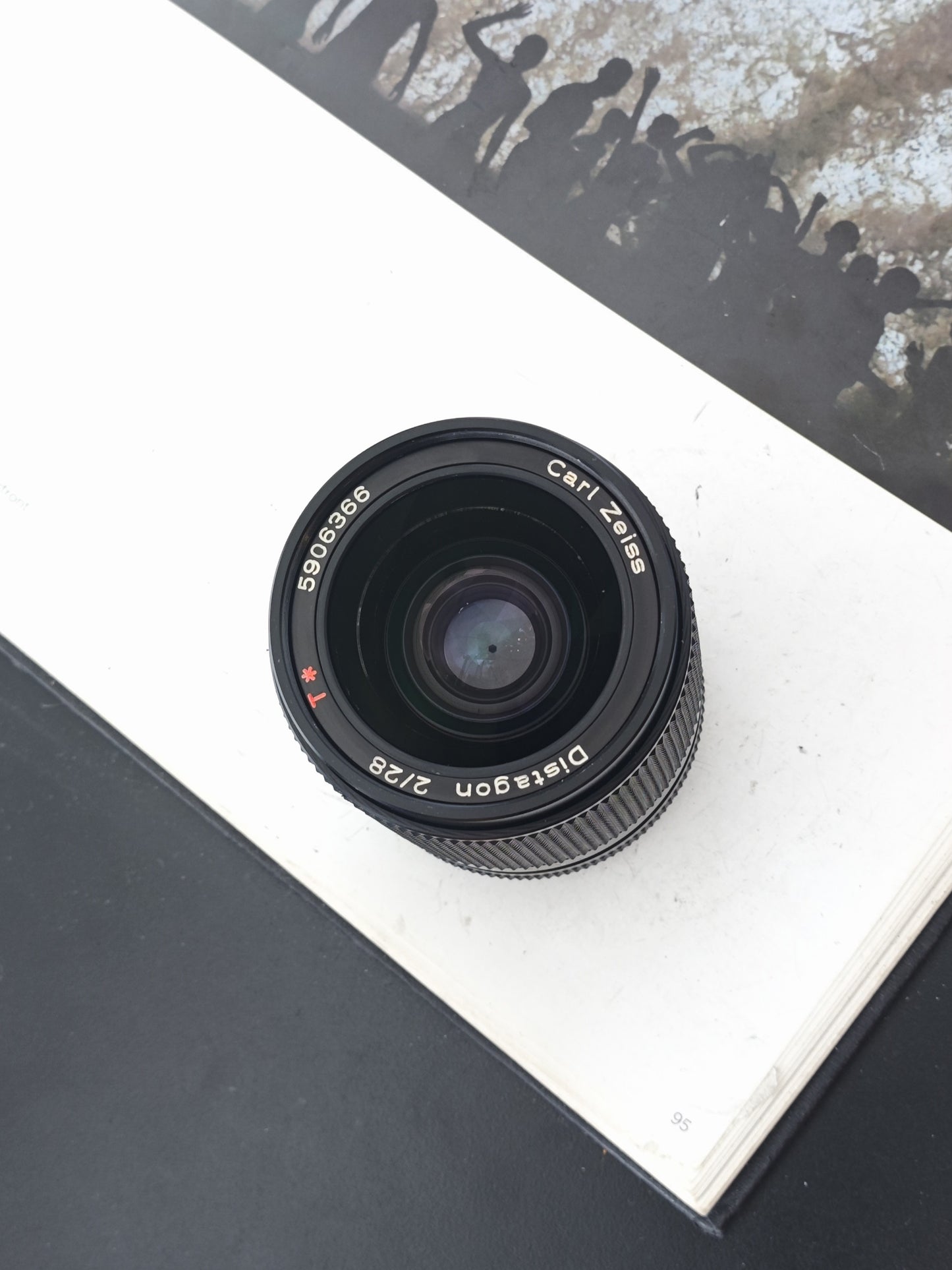 Carl Zeiss Distagon 28mm F2 T* AEG